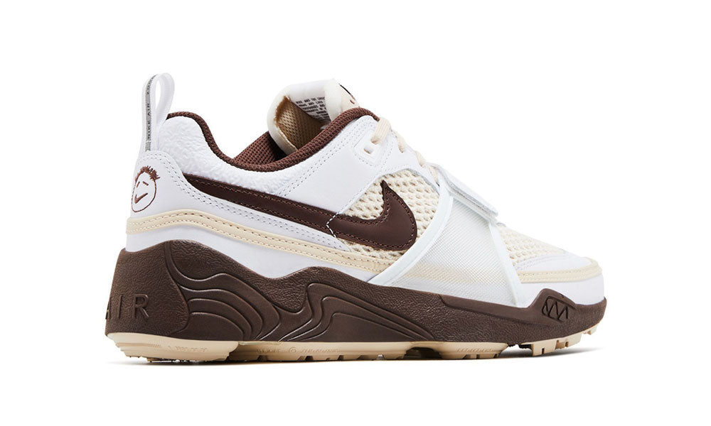 Zoom Field Jaxx x Travis Scott "Light Chocolate"