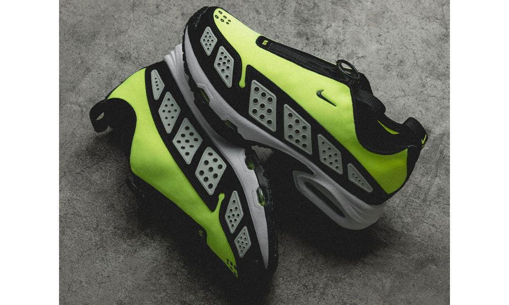 Air Max Sunder "Volt Black"