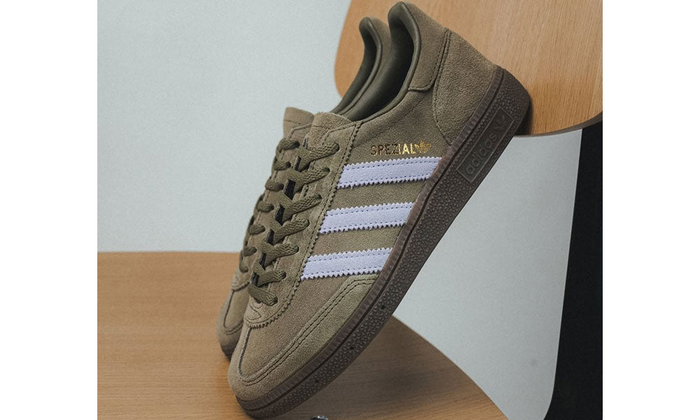 Handball Spezial "Focus Olive Violet"