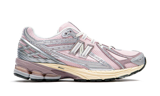 New Balance 1906R "Rose Sugar Silver"