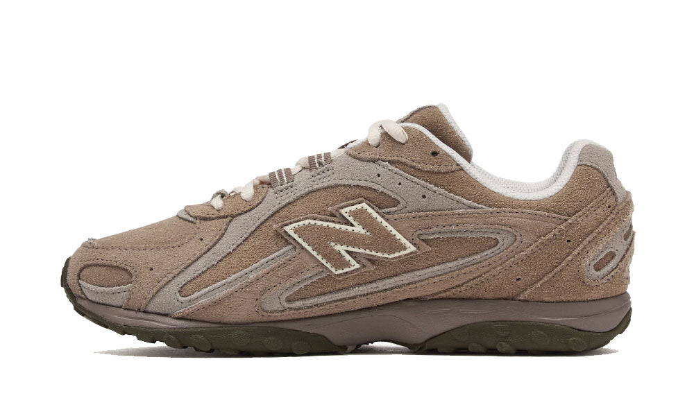 New Balance 204L "Mushroom Arid Stone"