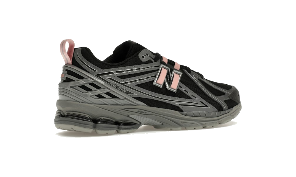 New Balance 1906R "Black Pink Moon"