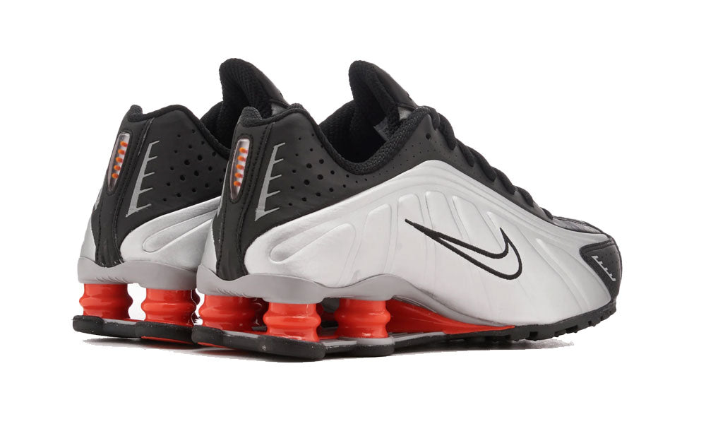 Shox R4 "Black Metallic Silver" (2024)