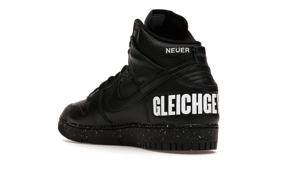Dunk High 1985 x UNDERCOVER "Chaos Black"