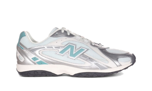 New Balance 204L "Light Silver Metallic"