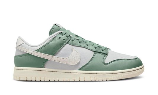 Dunk Low "Mica Green"