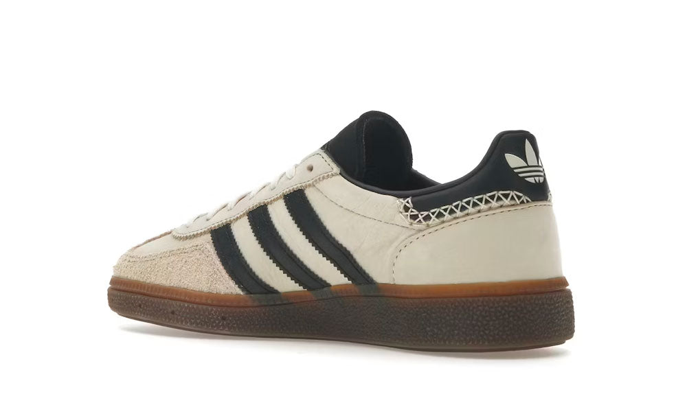 Handball Spezial "Wonder White Black"