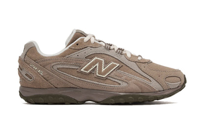 New Balance 204L "Mushroom Arid Stone"