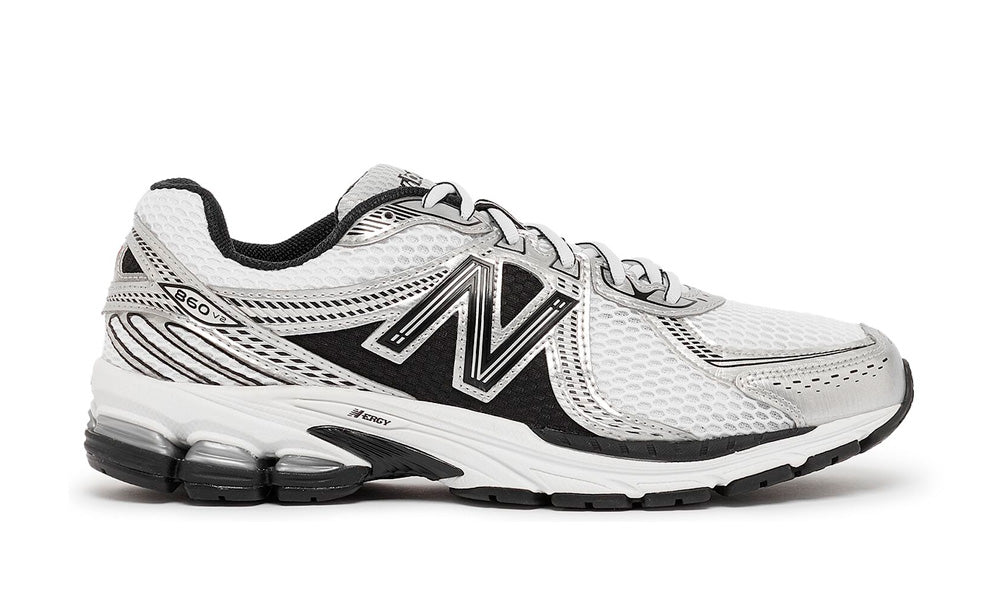 New Balance 860v2 "Black White Silver"