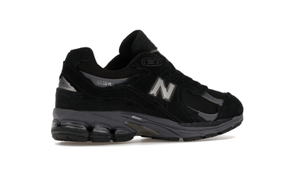 New Balance 2002R Gore-Tex "Protection Pack - Black Magnet"