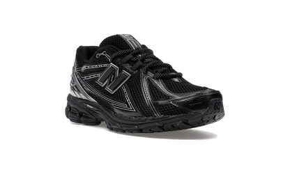 New Balance 1906R "Black Silver"