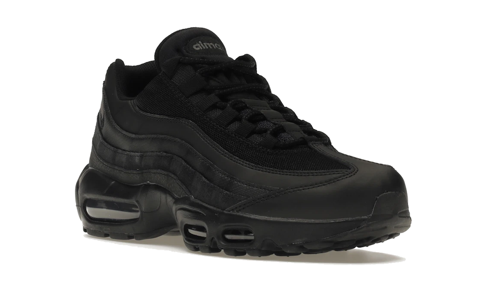 Air Max 95 Essential "Triple Black"