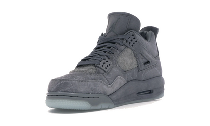 Air Jordan 4 Retro Kaws