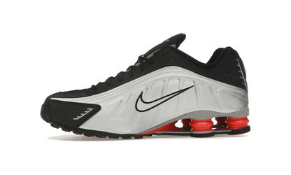 Shox R4 "Black Metallic Silver" (2025)