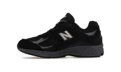 New Balance 2002R Gore-Tex "Protection Pack - Black Magnet"