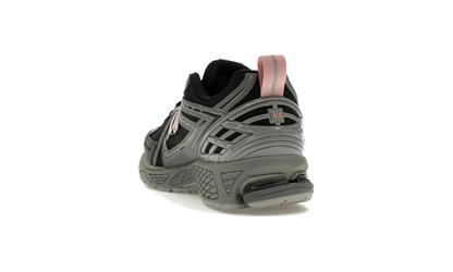 New Balance 1906R "Black Pink Moon"