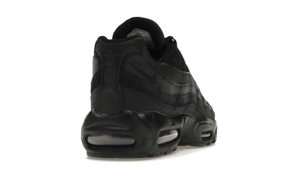 Air Max 95 Essential "Triple Black"