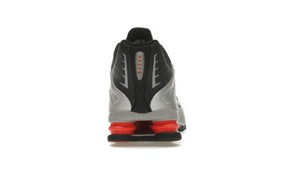 Shox R4 "Black Metallic Silver" (2025)