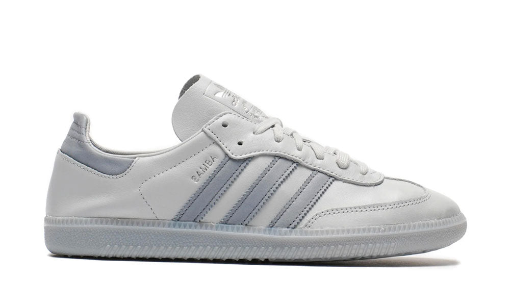 Samba Decon "Pantone Silver Metallic"