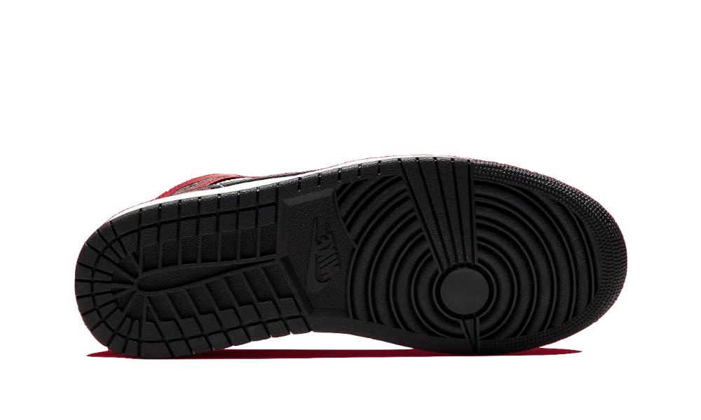 Air Jordan 1 Mid "Chicago Toe"